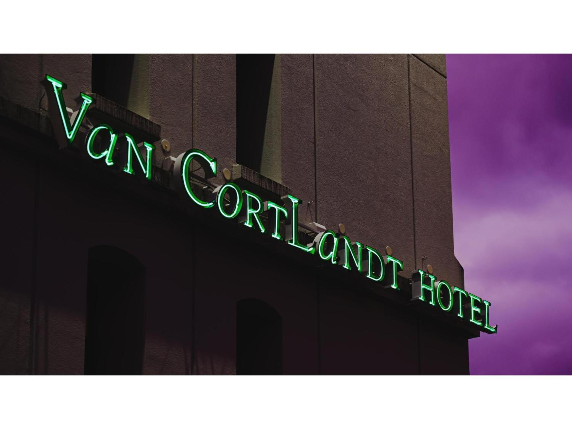 Van Cortlandt Hotel - Vacation Stay 17465V Aira Exteriör bild